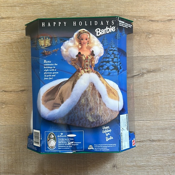 Barbie Holiday Doll - Picture 2 of 2